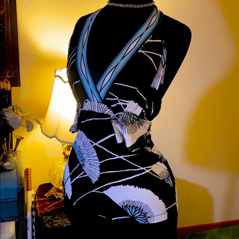 BCBG Maxazria Top